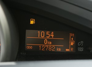 Jak daleko zawiezie nas kompakt z pełnym bakiem?