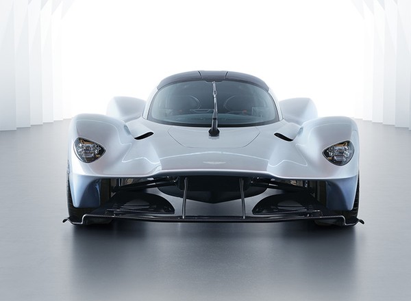 Mityczna nazwa, technologia przyszłości - Aston Martin Valkyrie