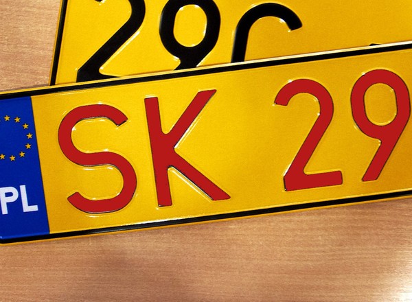 Nowe tablice rejestracyjne w Polsce. Będą się wyróżniać, ale nie są pomarańczowe