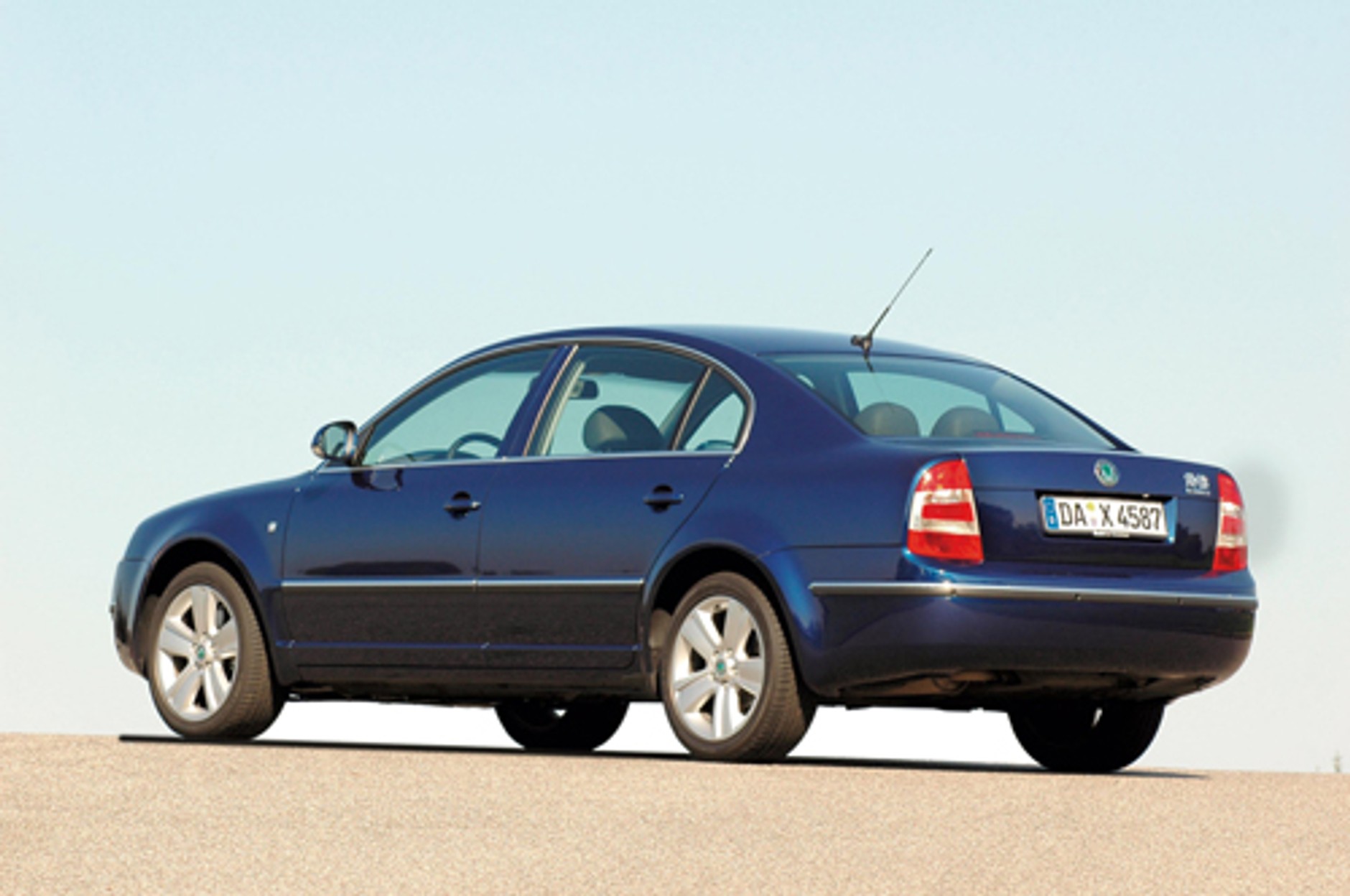 Mercedes E, Volvo S80, Skoda Superb, Citroen C6 - Wielka czwórka