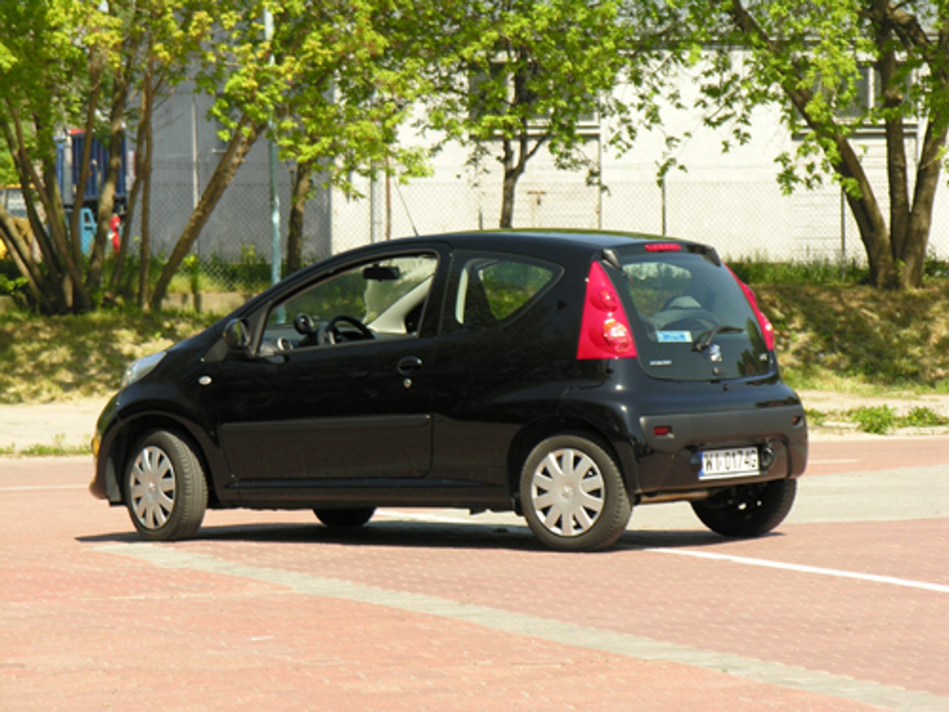 Peugeot 107 - Najmniejsze "lwiątko"