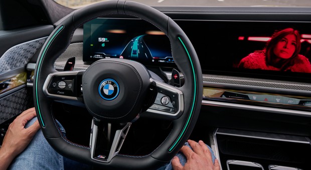 BMW osiągnęło to, czego nawet Tesla nie może. Nowy poziom automatyzacji