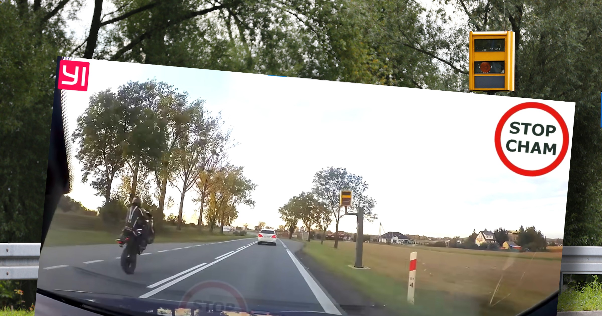 Fotoradar uchwycił dwa pojazdy na raz