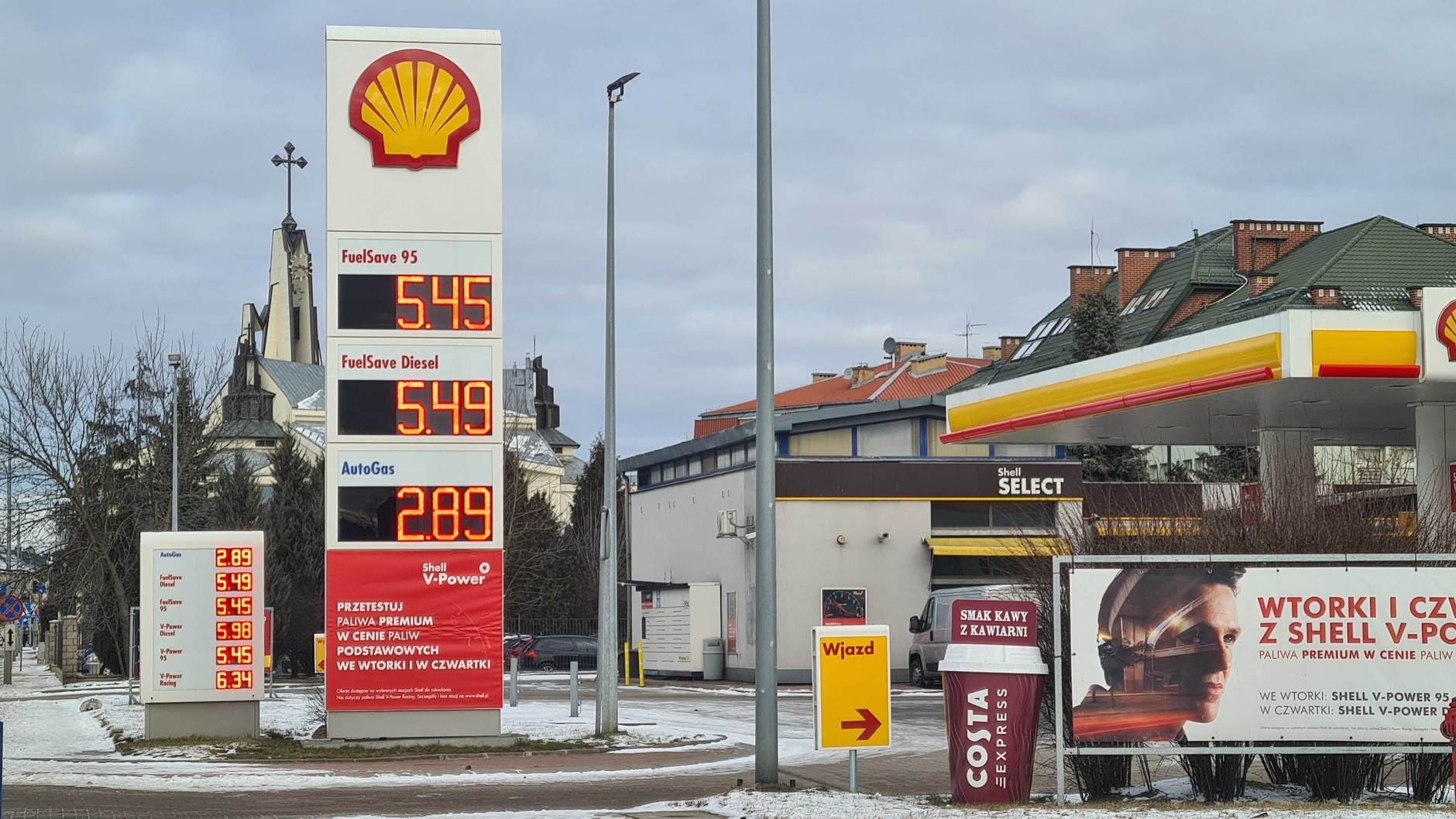 Ceny paliw na stacji benzynowej