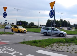 Utrapienie kierowców może zniknąć z rond. Ministerstwo zapowiada zmiany