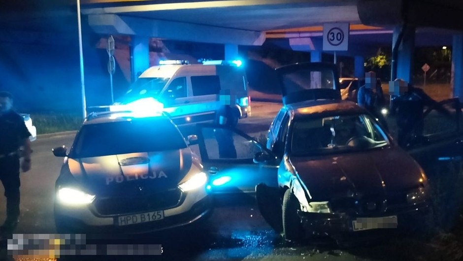 Obraz pochodzący z serwisu https://lublin.policja.gov.pl/llu/informacje/aktualnosci/145658,Policyjny-poscig-zakonczony-zatrzymaniem.html