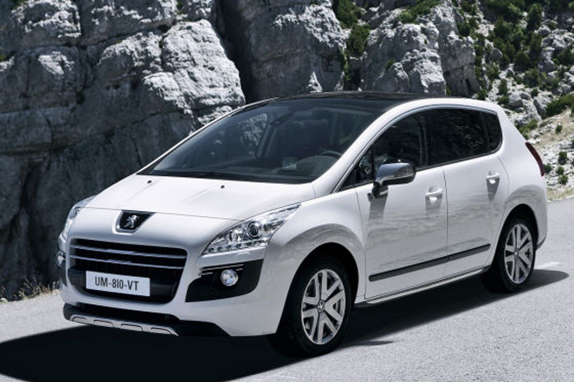 peugeot_3008_hybrydowy