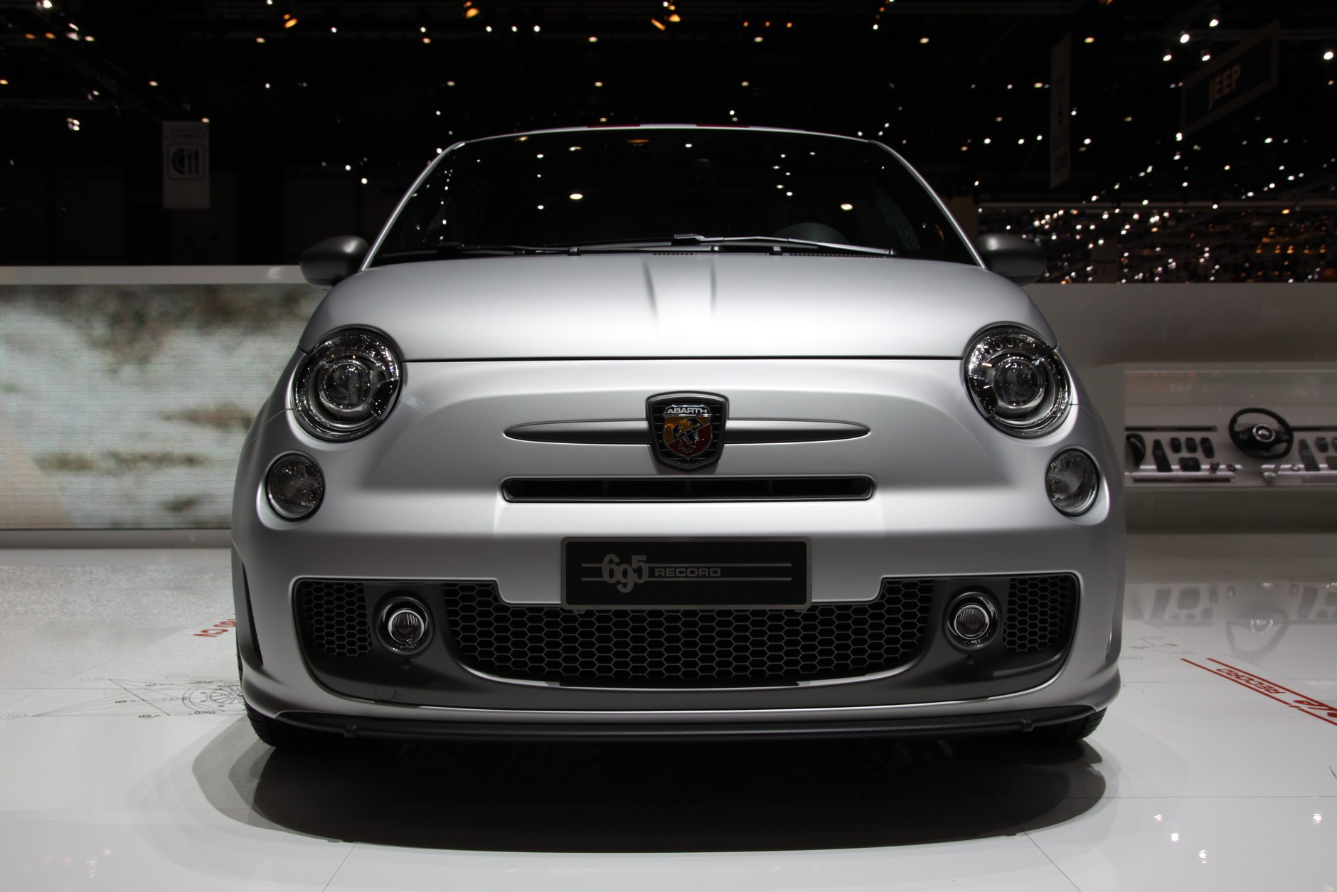 Abarth 695 Fuori Serie Record (Genewa 2013)