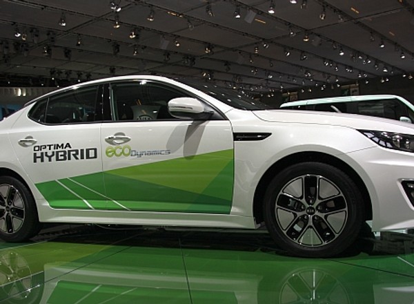Kia Optima Hybrid (Paryż 2012)