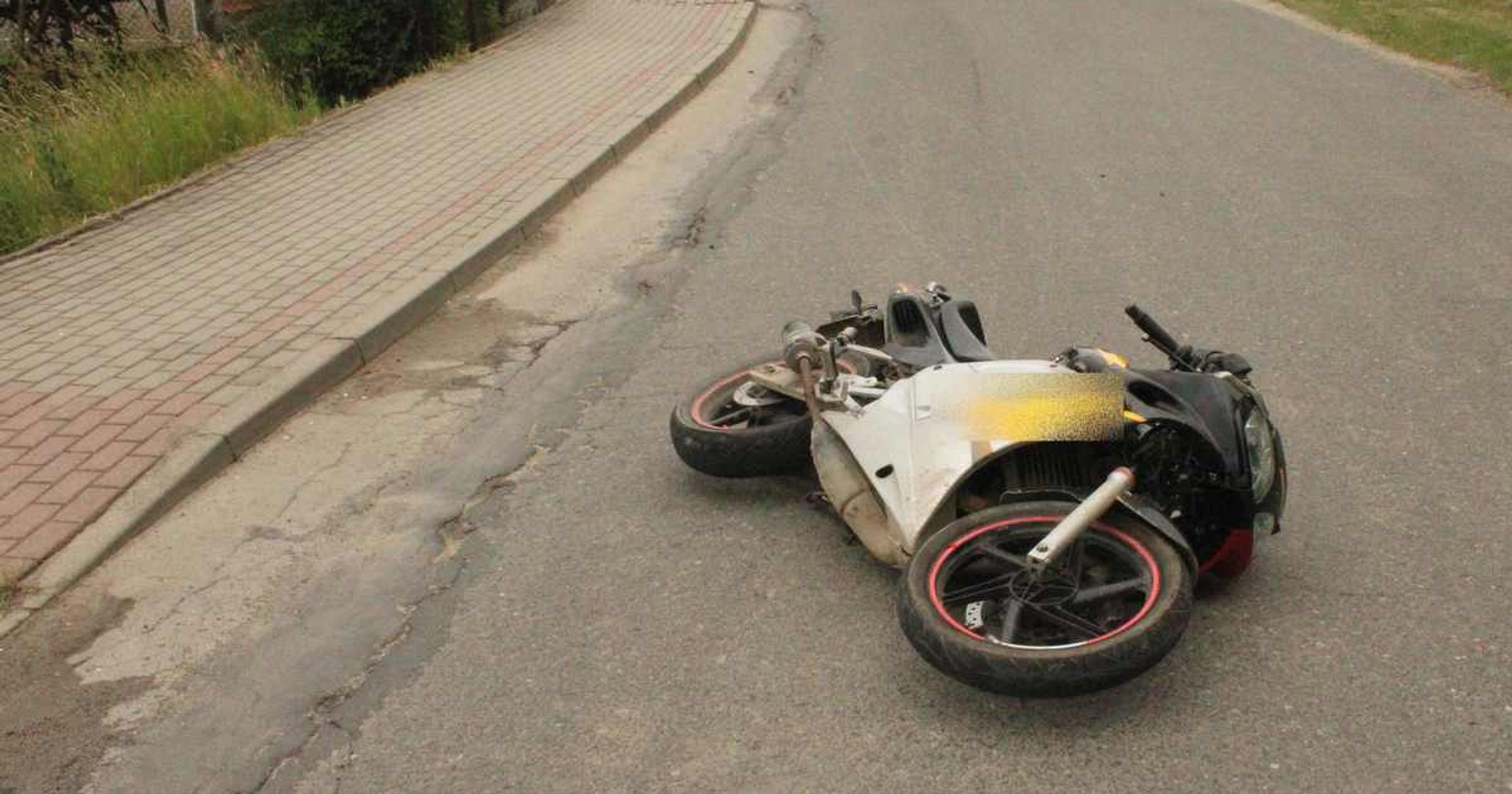 Obraz pochodzący z serwisu https://tarnow.policja.gov.pl/kt/aktualnosci/47064,Smiertelny-wypadek-motocyklisty-w-Czermnej.html
