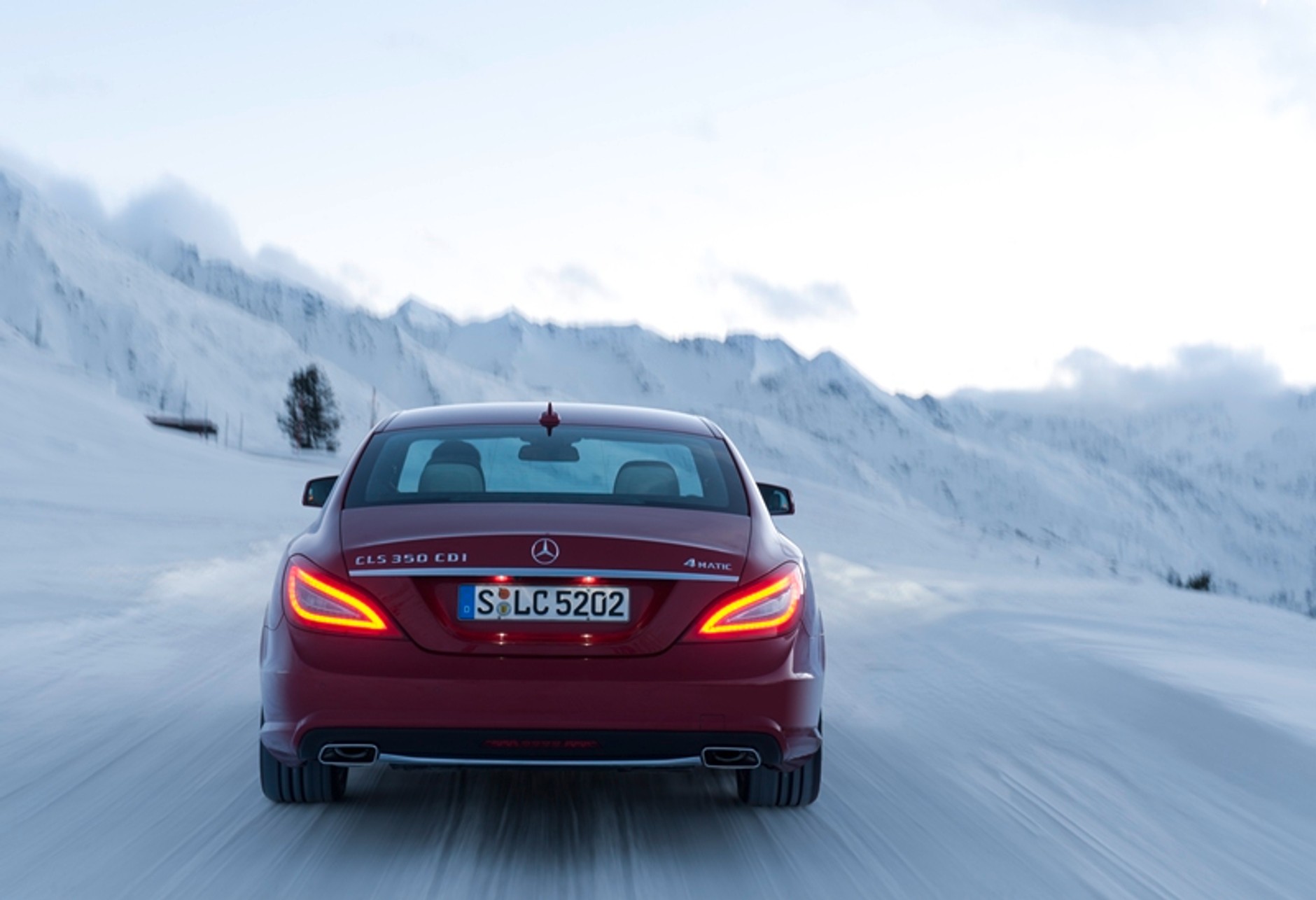 Mercedesy 4x4, duuużo zdjęć, zimą, w ładnej scenerii, ach