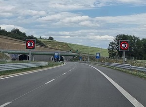 W tunelu na trasie S3 włączono nową pułapkę na kierowców