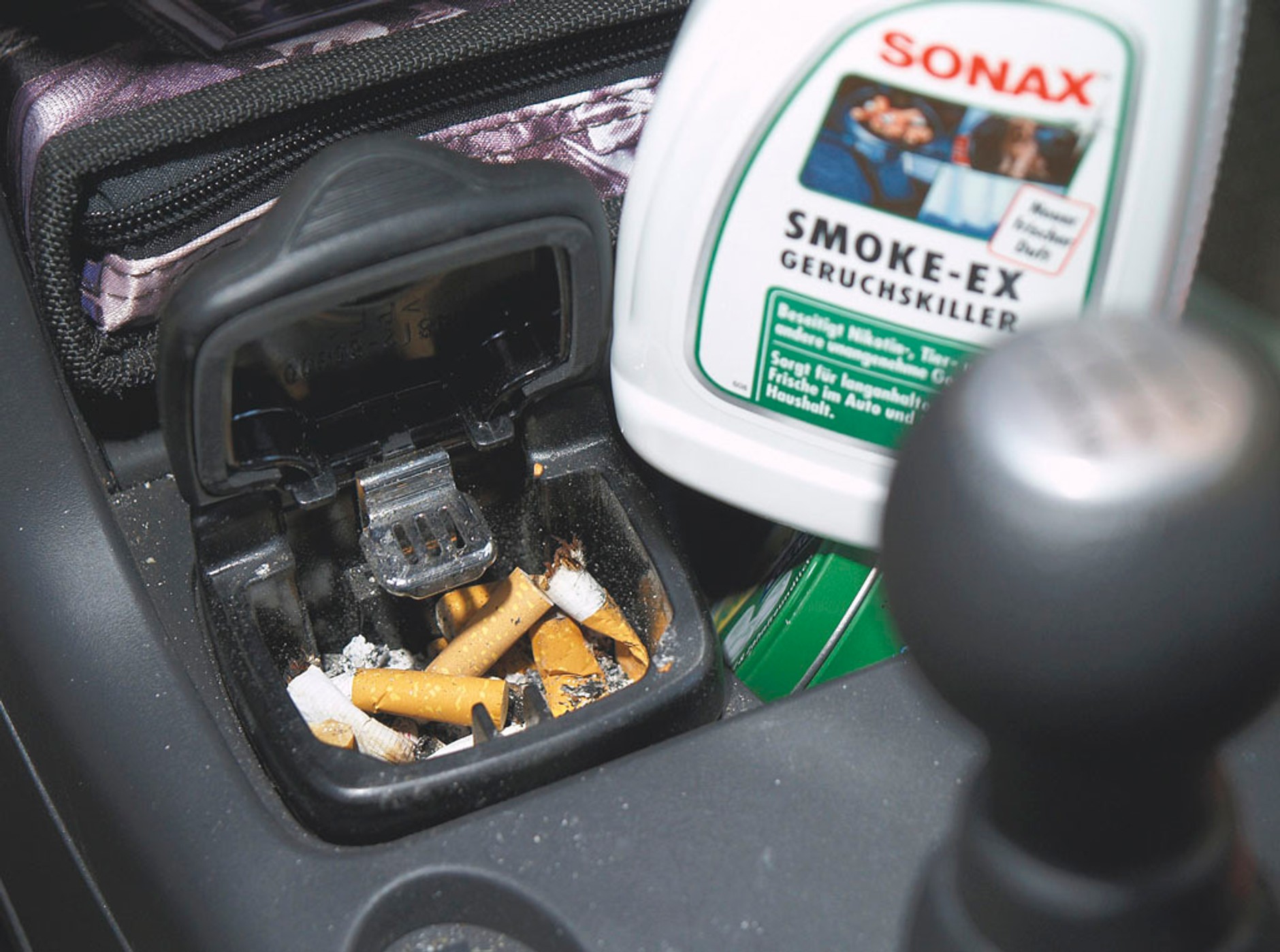 Źródła groźnych substancji w aucie