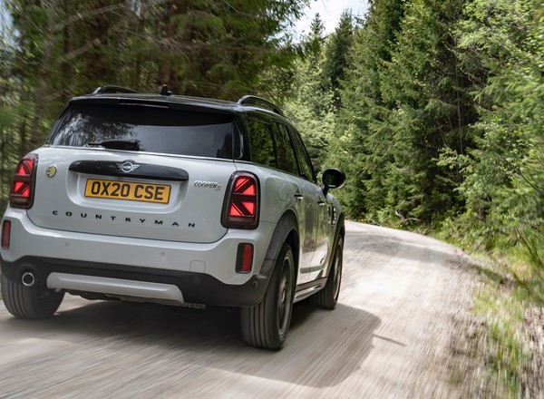 Mini Countryman po liftingu – odmładzanie największego Mini