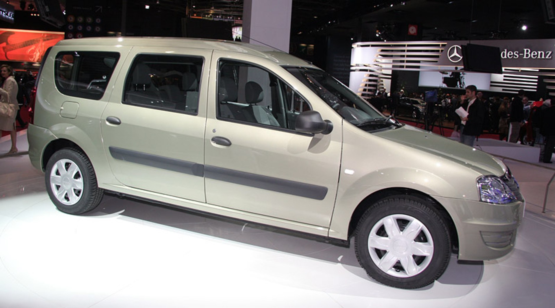 Paryż 2008: Dacia Logan MCV – nowa twarz dla kombi (wideo)