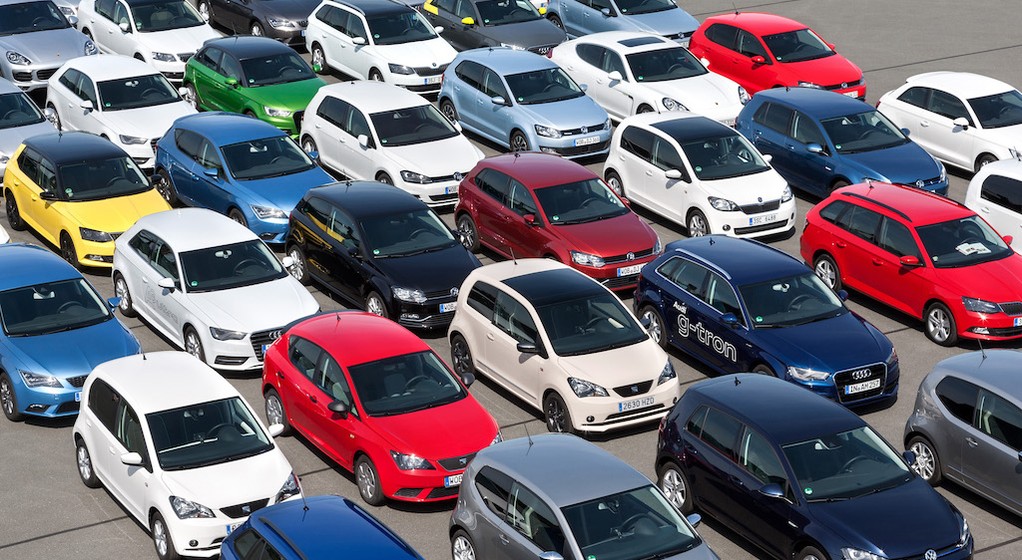 Sprzedaż nowych aut