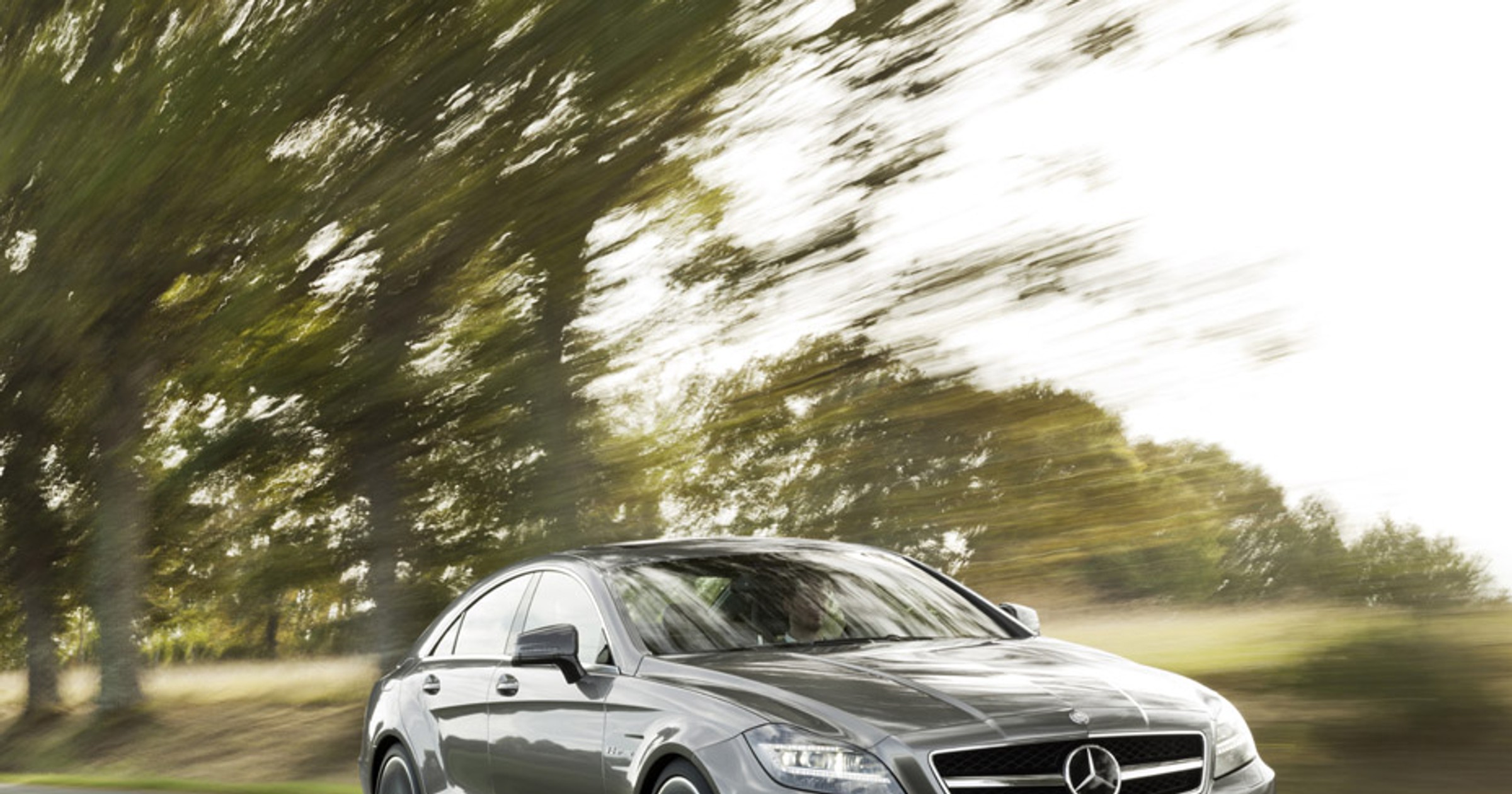 Mercedes CLS 63 AMG - szybszy od Ferrari