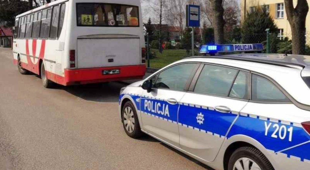 Policja kontrola autobusu