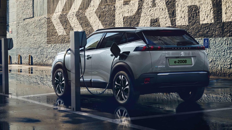 Peugeot e-2008