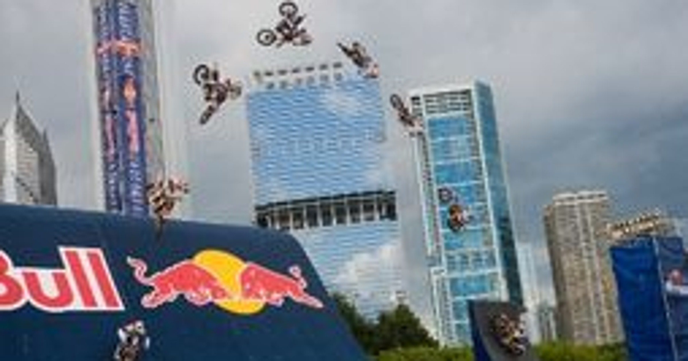 Red Bull: Ronnie Renner ustanowił nowy rekord w skoku na motocyklu