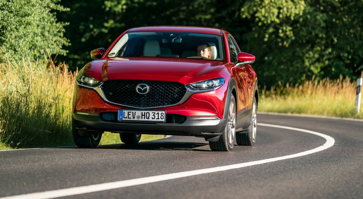 Mazda CX-30 - długa maska w modzie | TEST