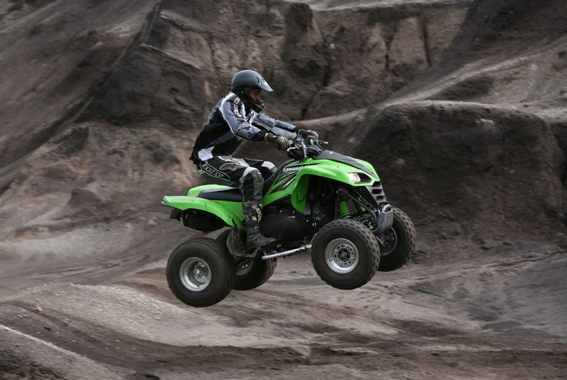 Quady czyli: Szaleństwo na 4 kołach