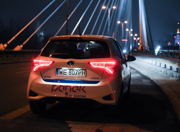 Panek CarSharing dostarcza tysiąc samochodów wolontariuszom pomagającym Ukraińcom