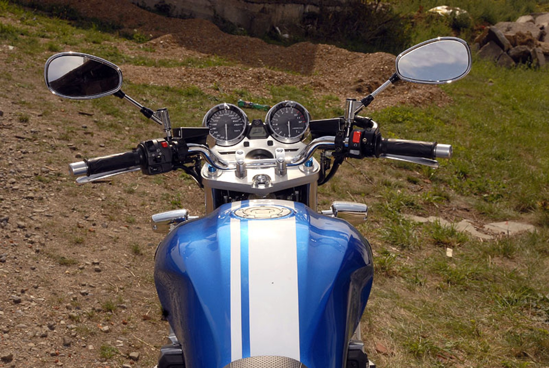 Yamaha XJR 1300: akademicka jazda (test)