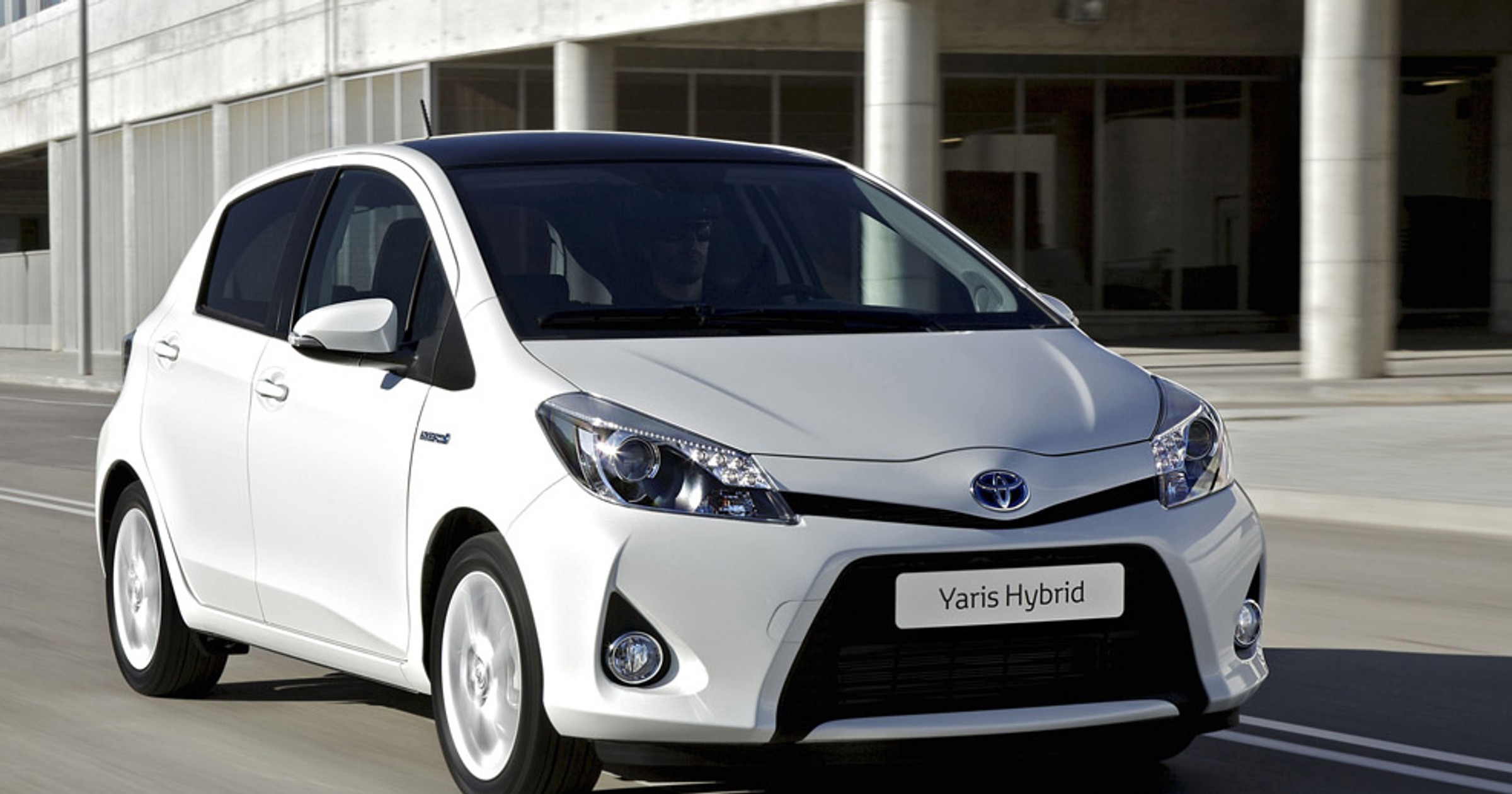 Toyota Yaris: superoszczędna hybryda