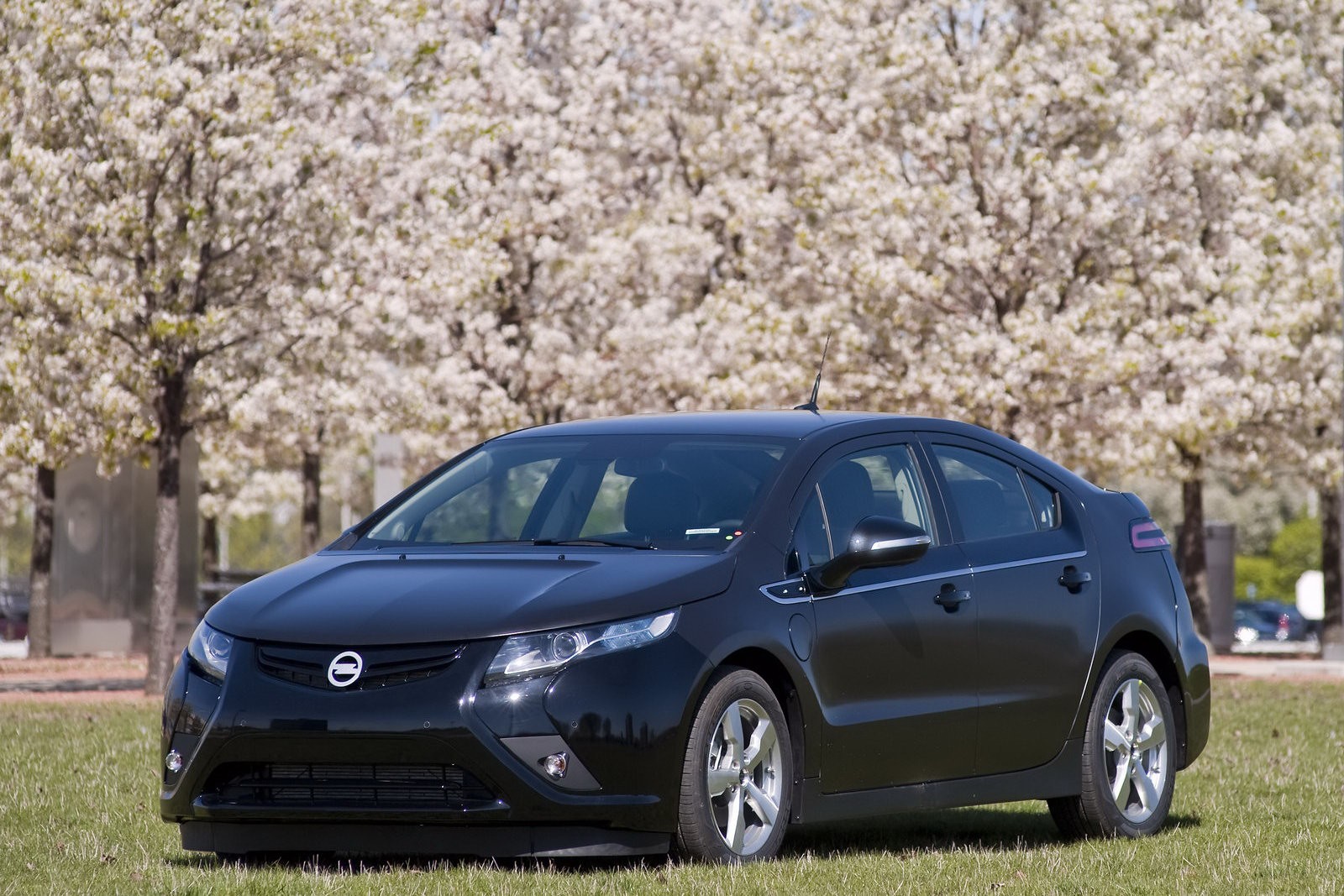 General Motors: został wyprodukowany pierwszy Opel Ampera