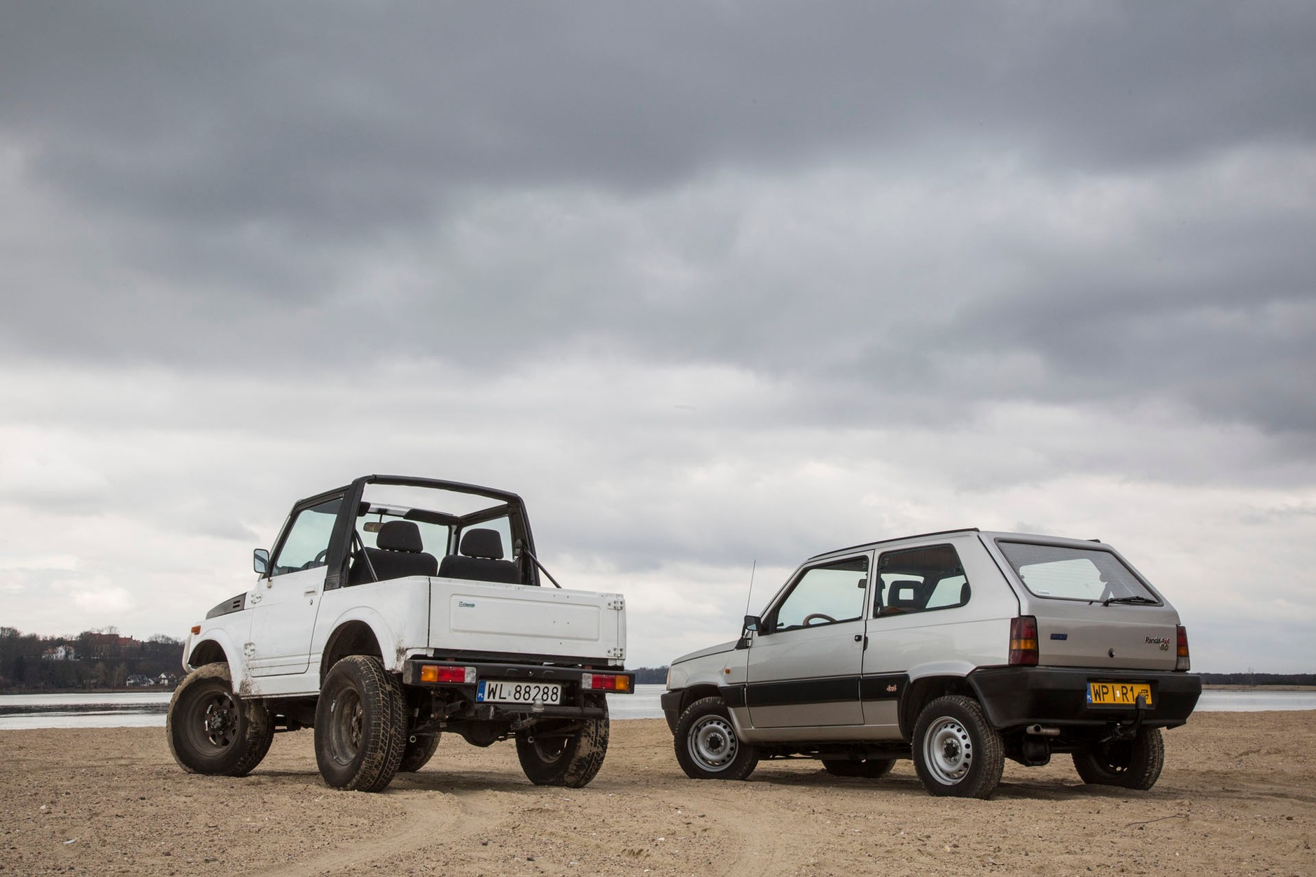 Fiat Panda 4x4 kontra Suzuki SJ 413