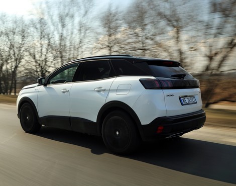 PEUGEOT 3008 HYBRID4 300 e-EAT8