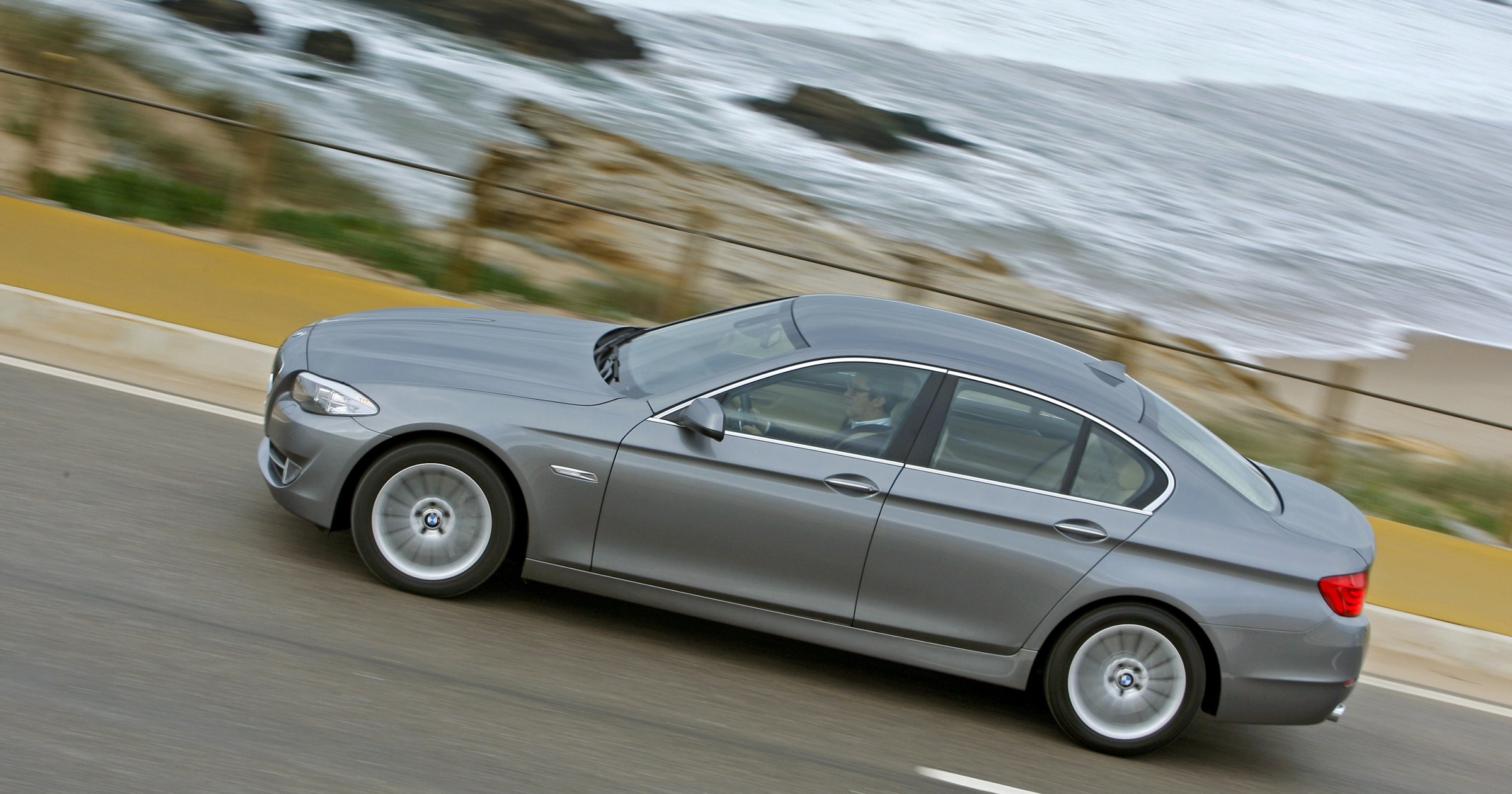 BMW serii 5 (VI generacja; F10; 2009-2017)