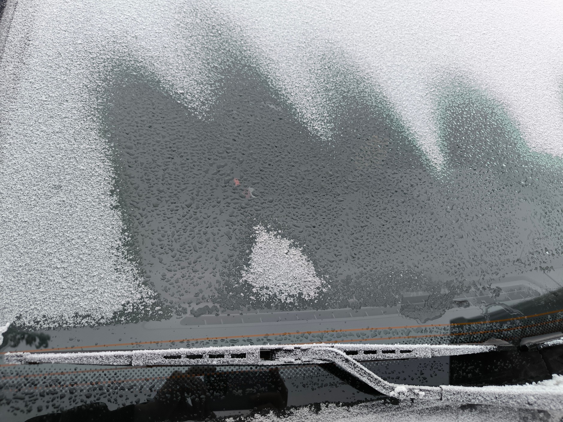 Podgrzewane wycieraczki w samochodzie