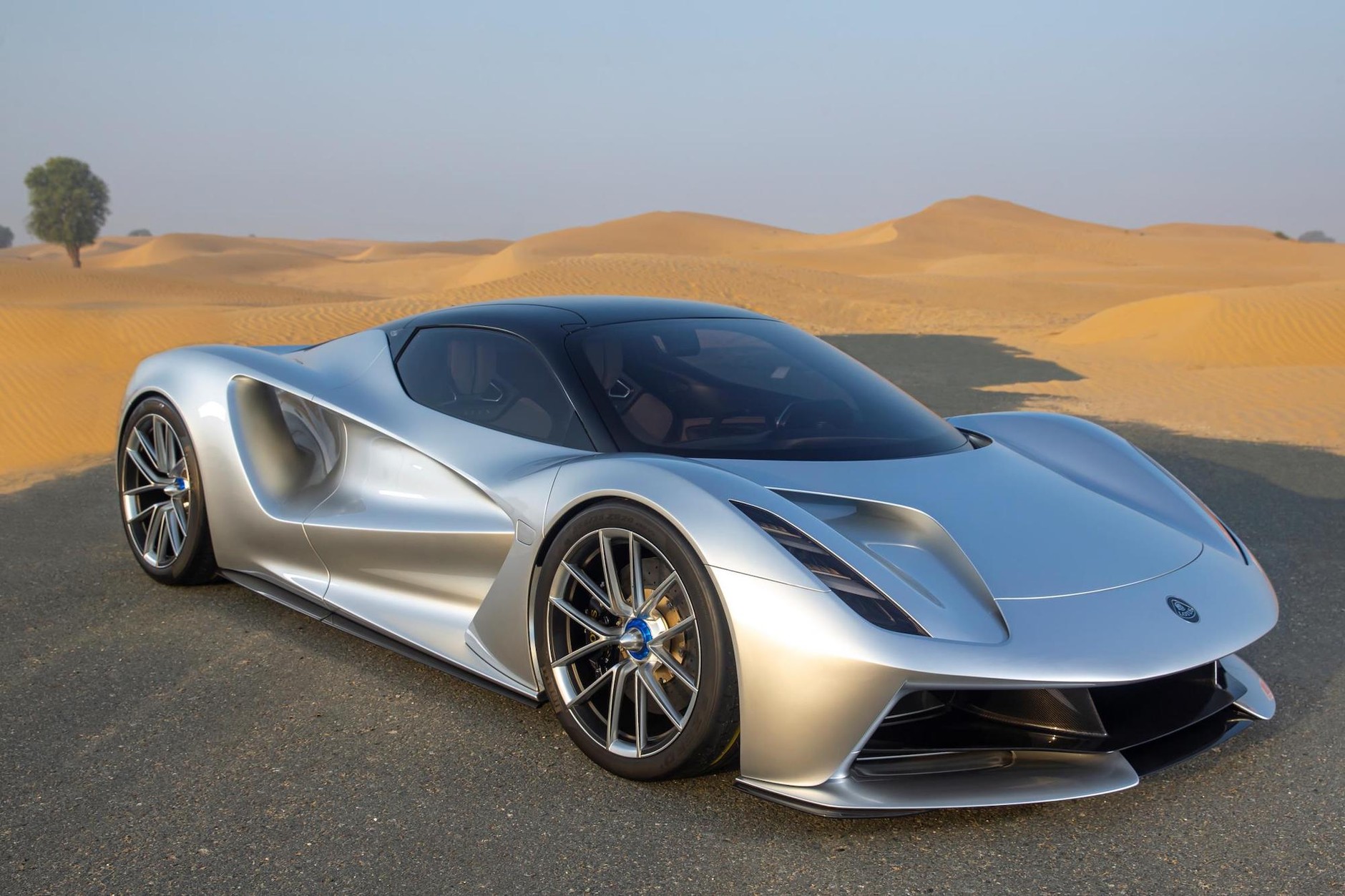 Lotus Evija: ok 10 mln zł