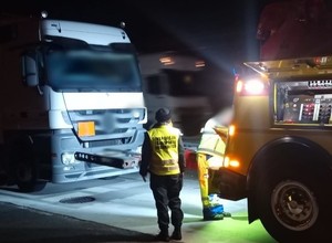 Białoruski kierowca wiózł niebezpieczny ładunek do Rosji. Miał ponad promil alkoholu
