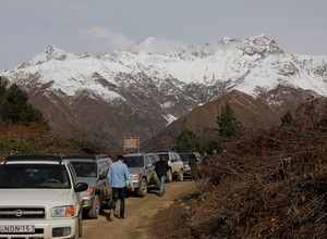 Auto Świat 4x4 Expedition: toast za Gruzję