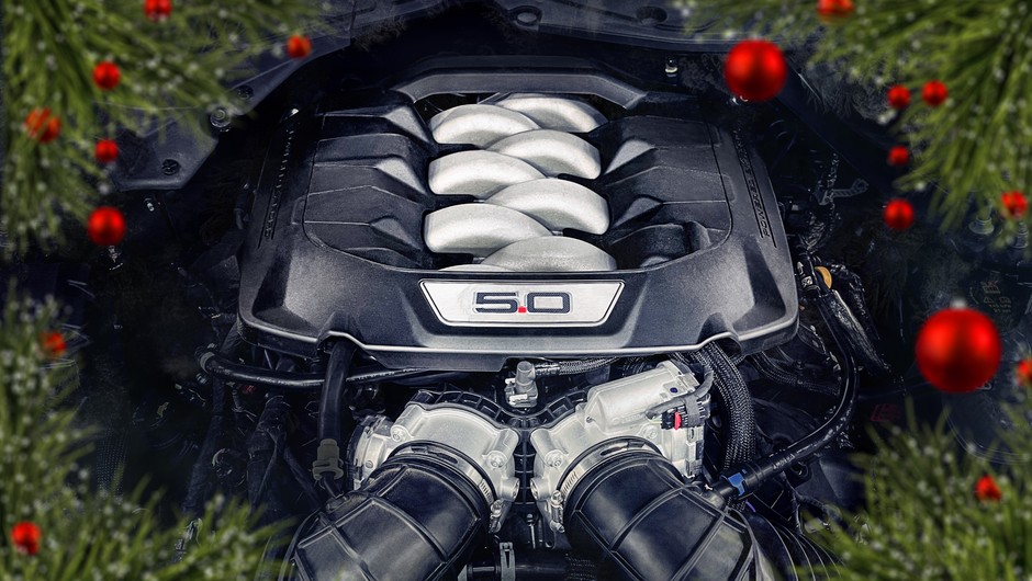 Ford wyprzedził Mikołaja. Spalinowy Mustang już w polskich salonach