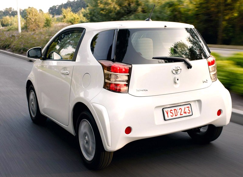Paryż 2008: Toyota iQ – pierwsze informacje i fotografie wersji seryjnej