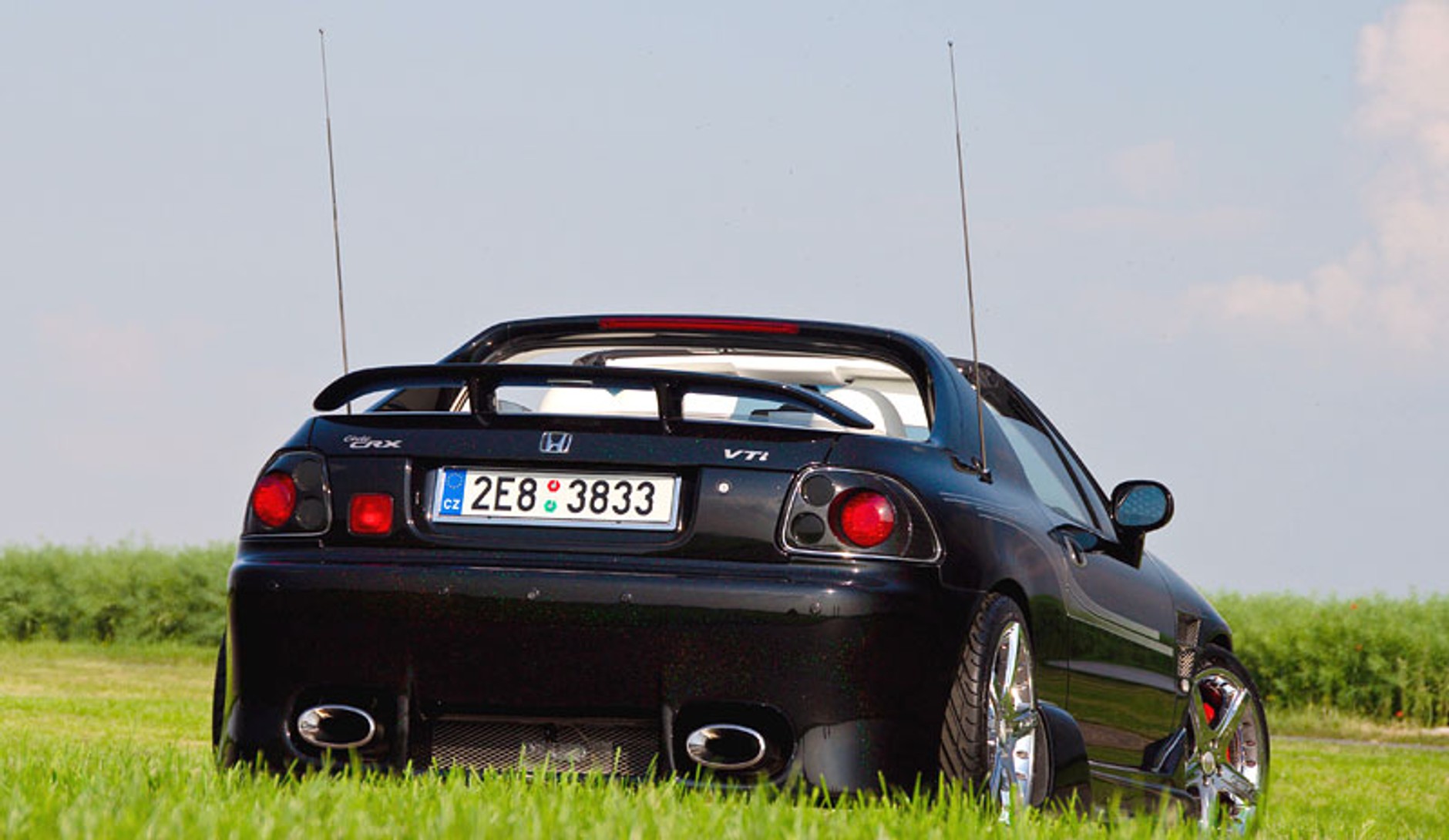 Garaż tunera: Honda CRX – czarne słońce