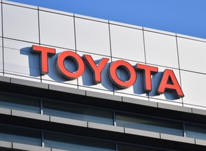 Toyota przenosi europejską centralę z Budapesztu do Warszawy