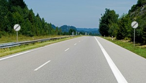 Na niemieckiej A2 rozpędził się do ponad 320 km na godz. Teraz zapłaci i odpocznie od jeżdżenia