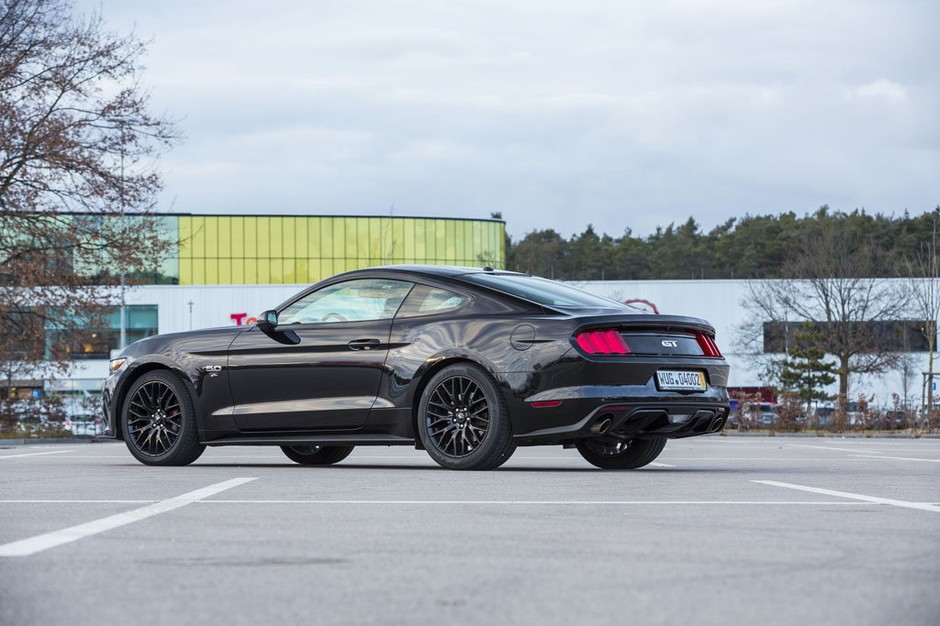 Galopujący Ford - Test Forda Mustanga GT