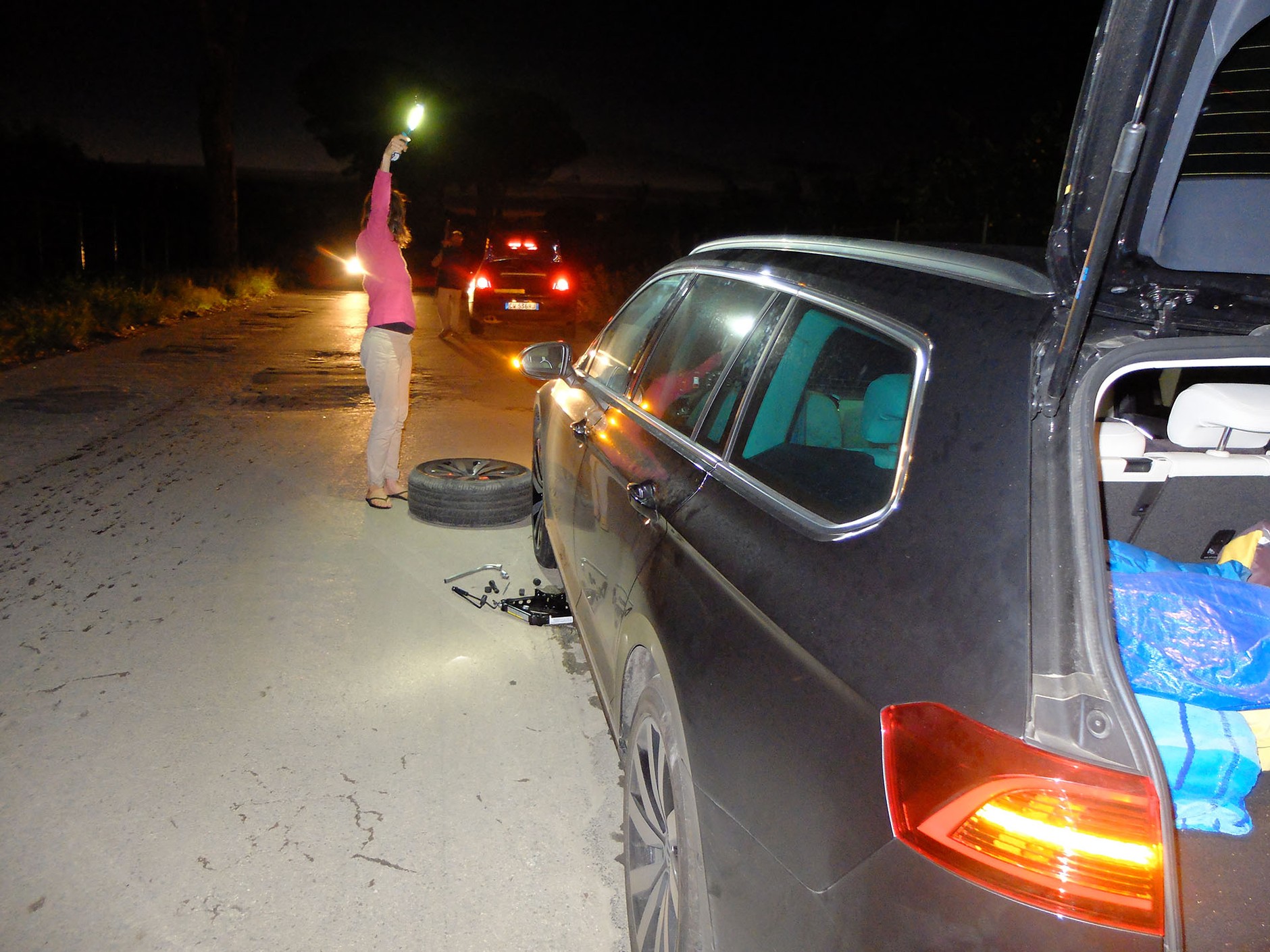 Koło zapasowe - kiedyś standard, dzisiaj droga opcja.