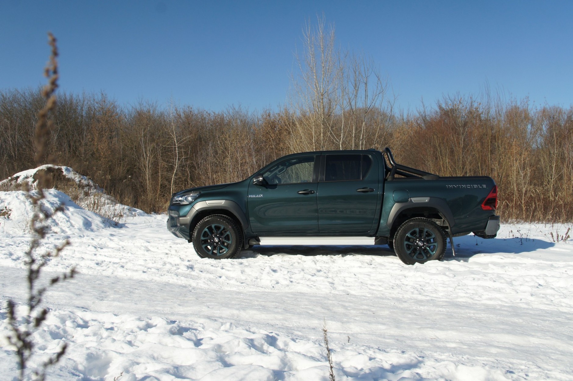 Toyota Hilux 2.8 D-4D MHEV Invincible