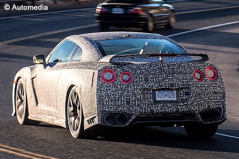 Nissan GT-R