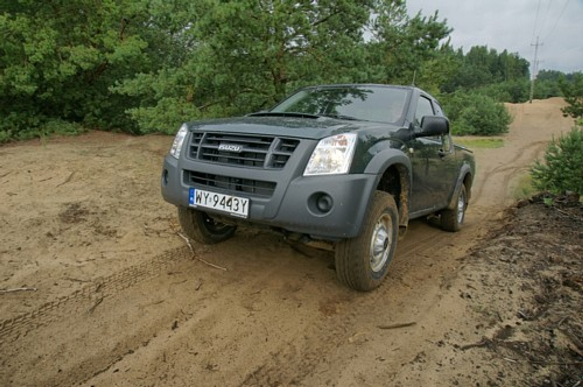 Isuzu D-Max 2.5L D L - Szukam pracy!
