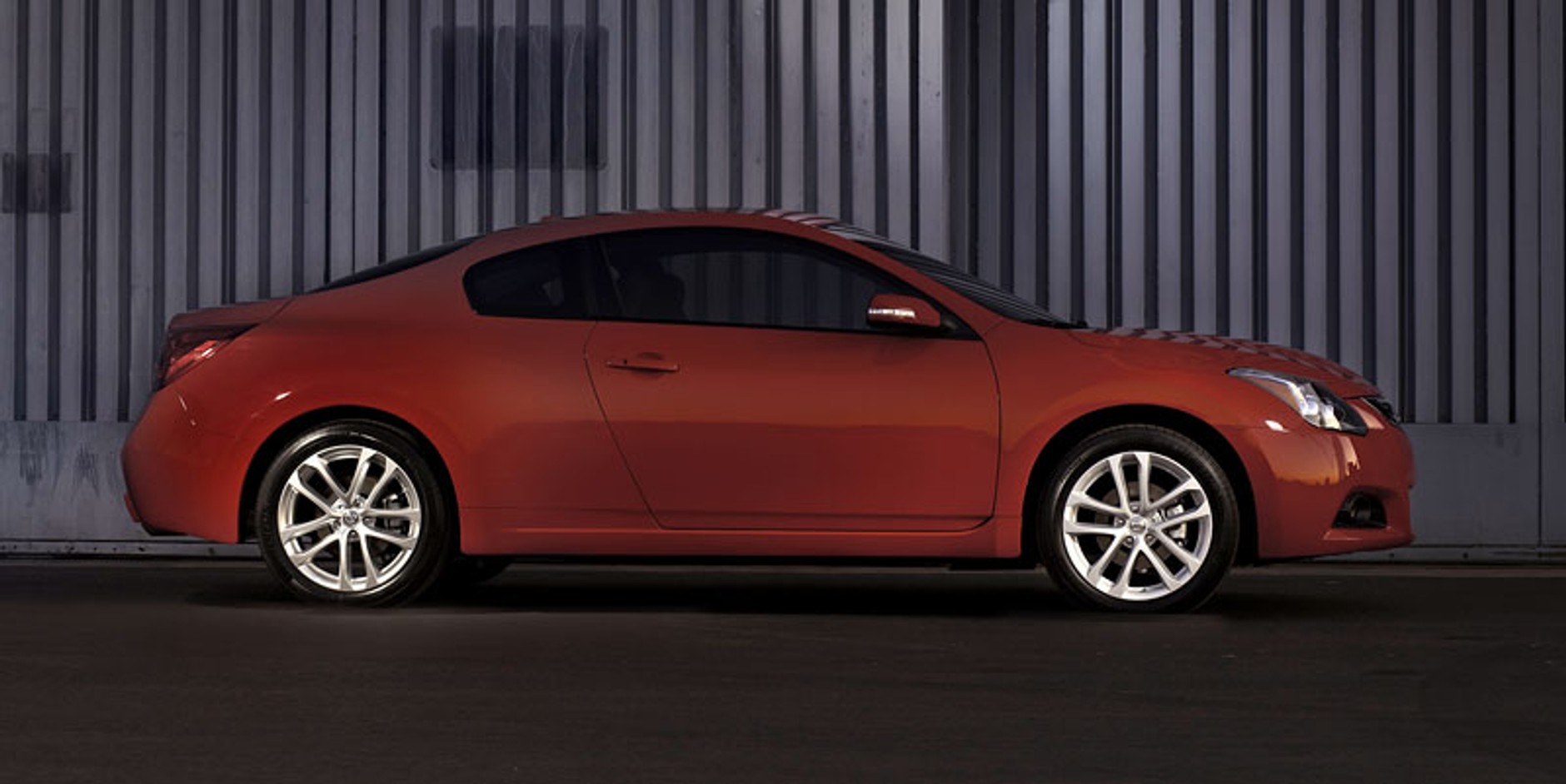 Nissan Altima 2010: amerykański facelifting na rok 2010