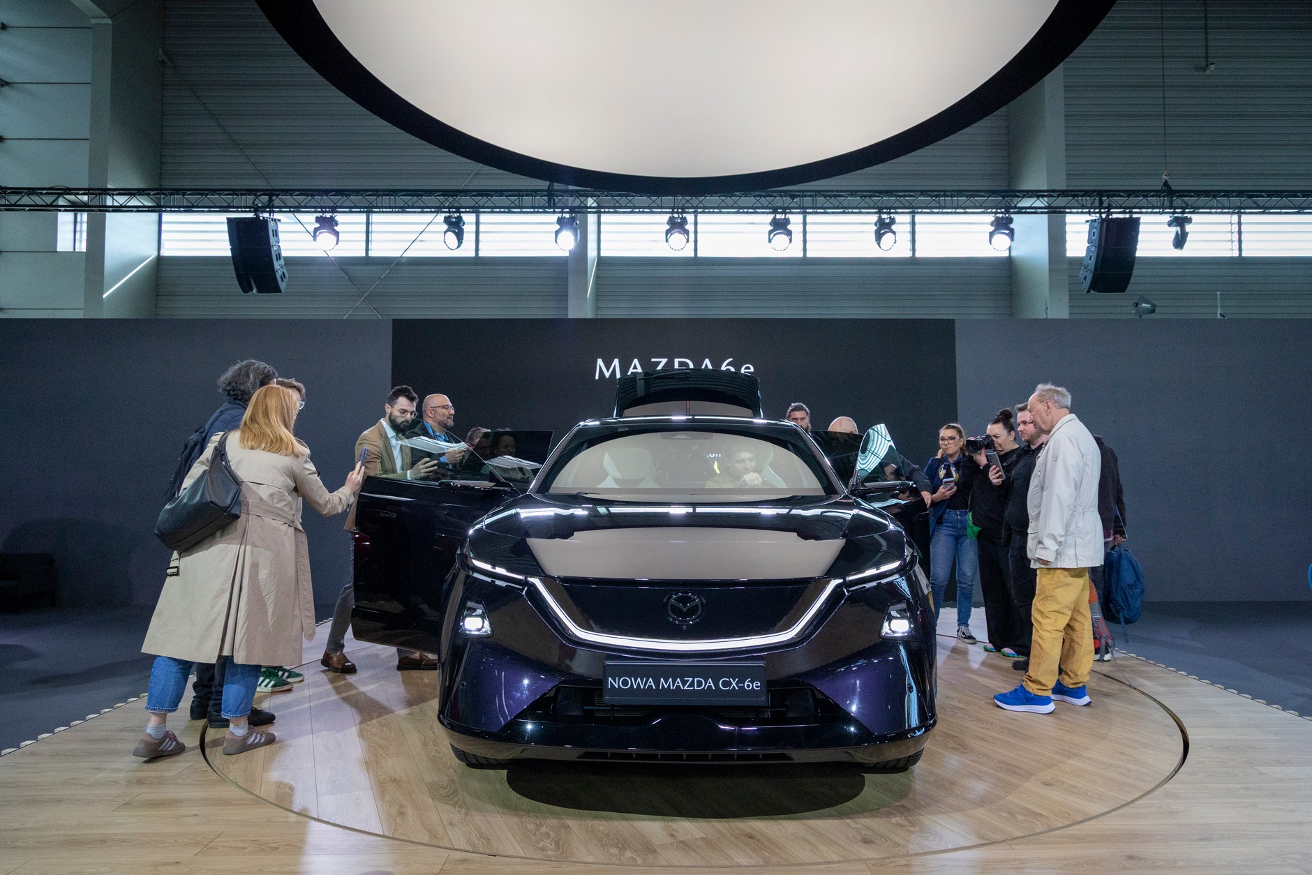 Mazda CX-6e