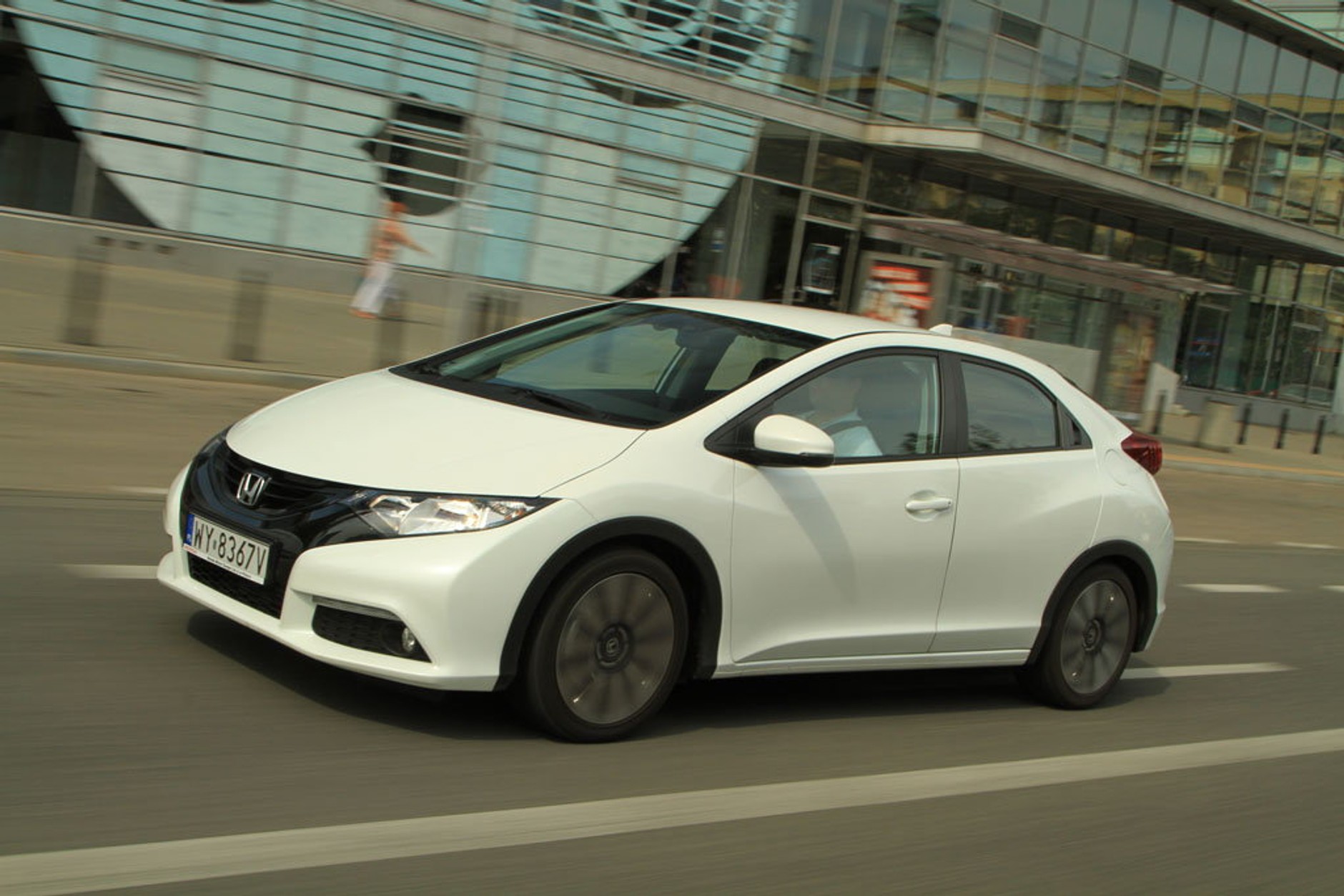 Nietuzinkowy hatchback - Test Hondy Civic 1.8